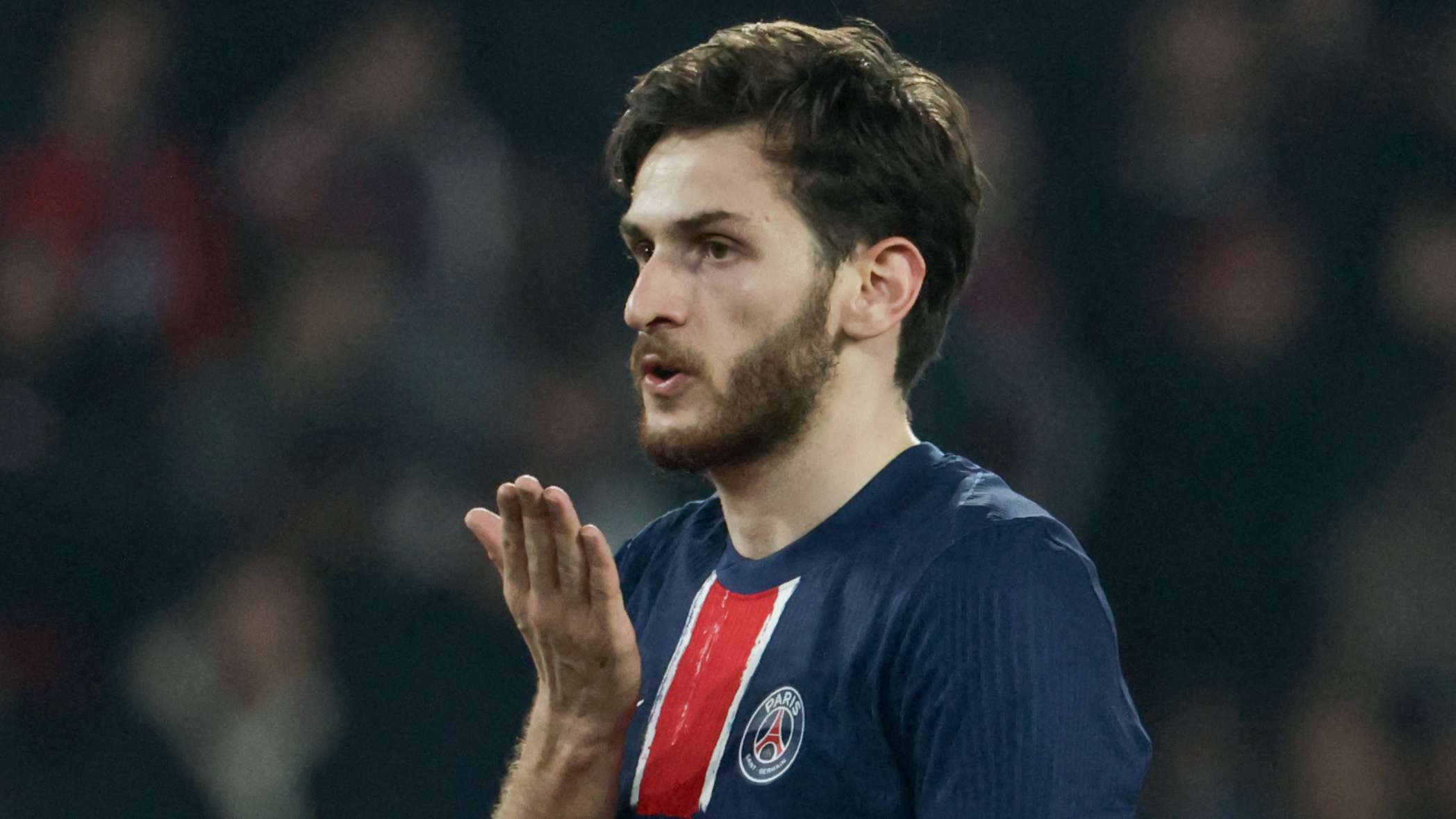 更展示了他 更展示了他